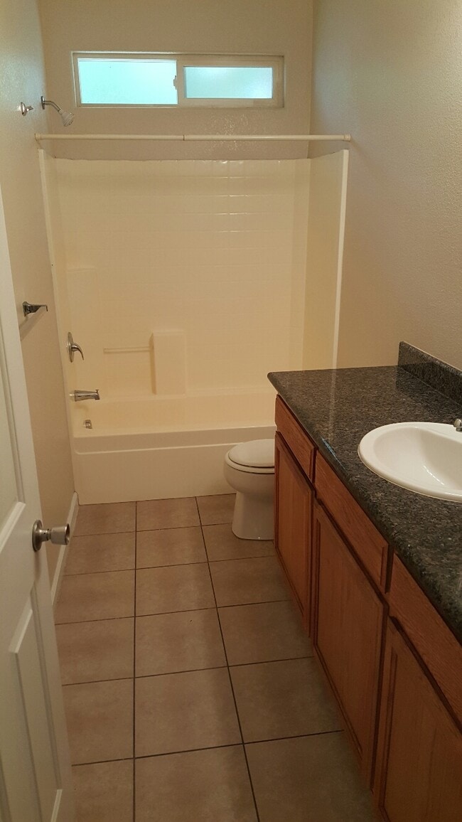 Bathroom - Tuolumne/Yosemite Duplex