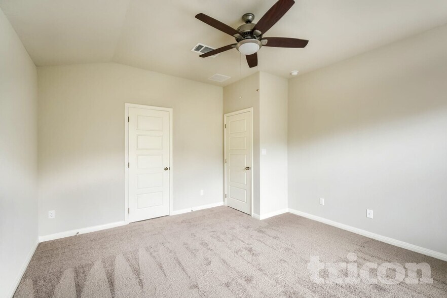 Building Photo - 13523 Emerson Wy