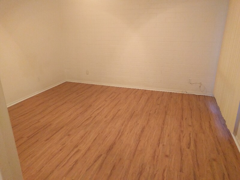 Building Photo - 6501 N 17th Ave