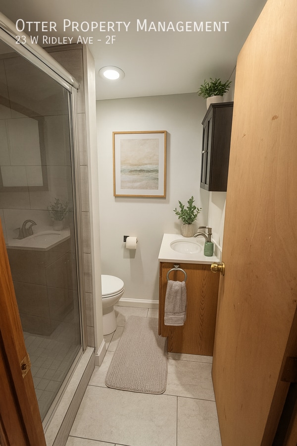 Building Photo - 23 W Ridley Ave