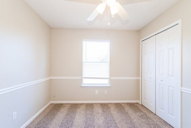 Building Photo - 3748 Arava Dr