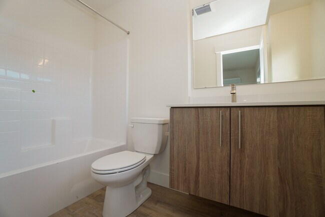 Building Photo - 4614 N Iota Ln