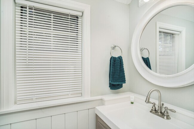 half bath down stairs - 1254 Watercrest Cir