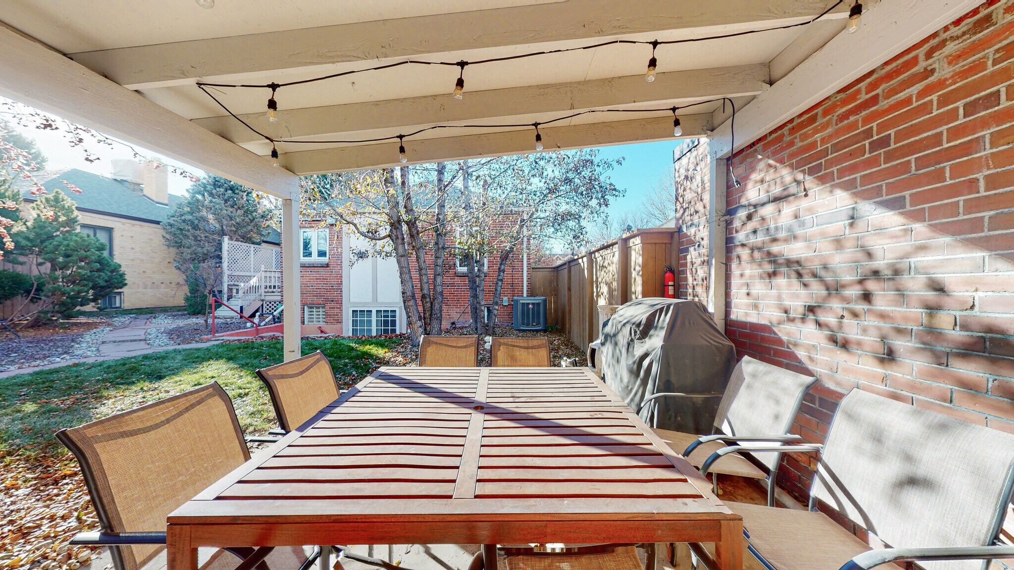 Building Photo - 1444 Birch St