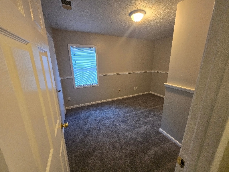 Building Photo - 205 Reno Ave