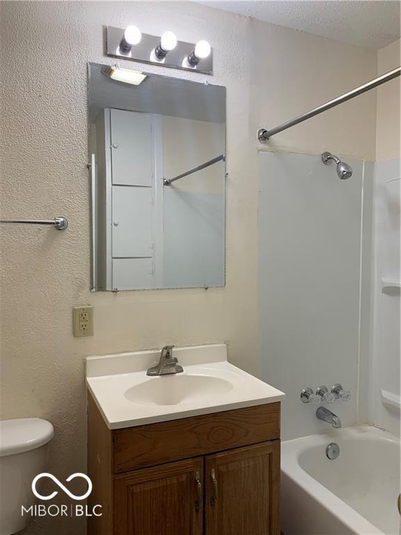 Building Photo - 8106 Laughlin Dr