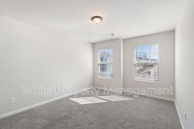 Building Photo - 4743 Darcey Wy