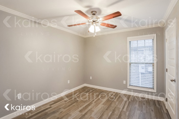 Building Photo - 977 Garrett Ln