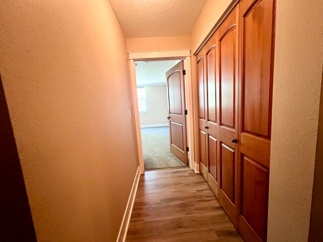 Building Photo - 2025 Mullan Rd