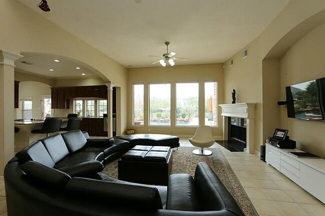 Building Photo - 5 Bed Single-Family Home for Rent in Grand Lakes, Katy 77494 with Lake Views & Pool