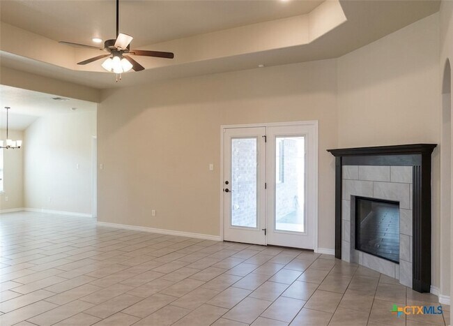 Building Photo - 2509 Meadow Lark Dr