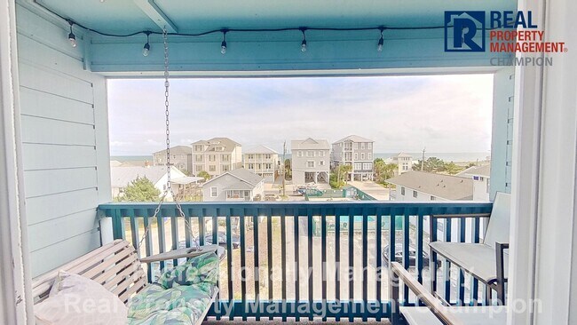 Building Photo - Year Round Fully Furnished Ocean View Condo on Carolina Beach