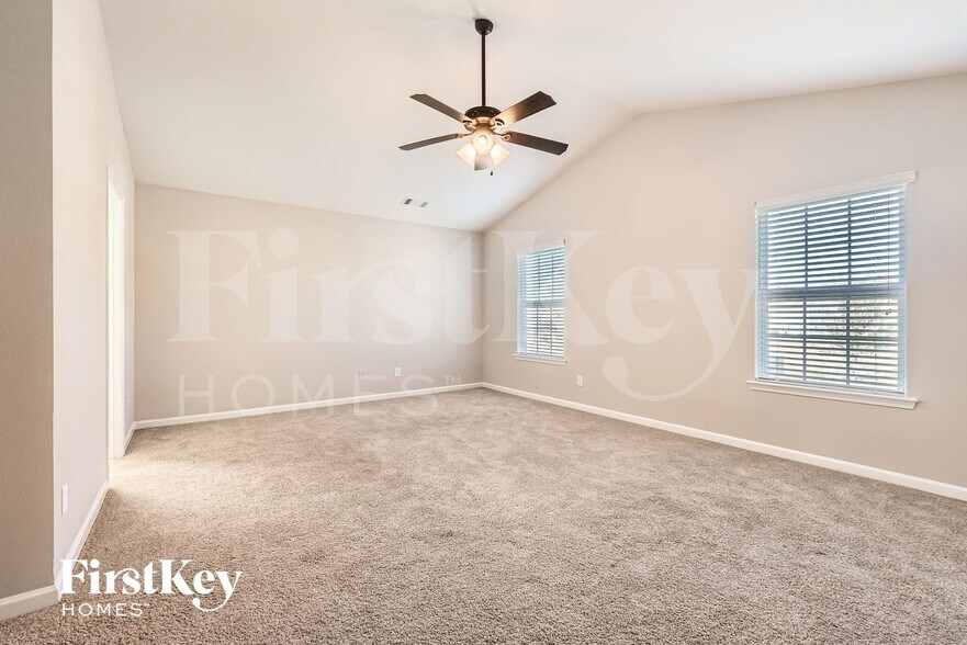 Building Photo - 2508 Walnut Forest Dr