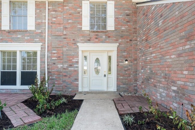 Building Photo - 5410 Forest Trails Dr