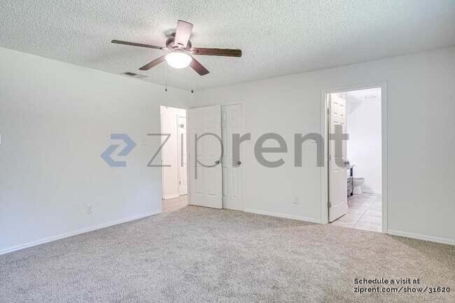 Building Photo - 8730 Grenadier Dr