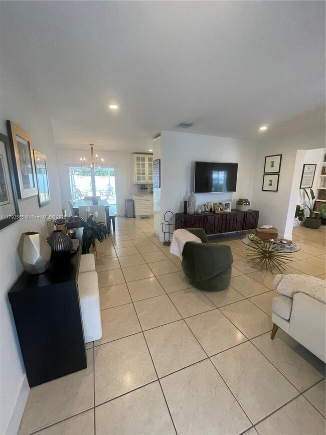 Building Photo - 9770 SW 85th Terrace