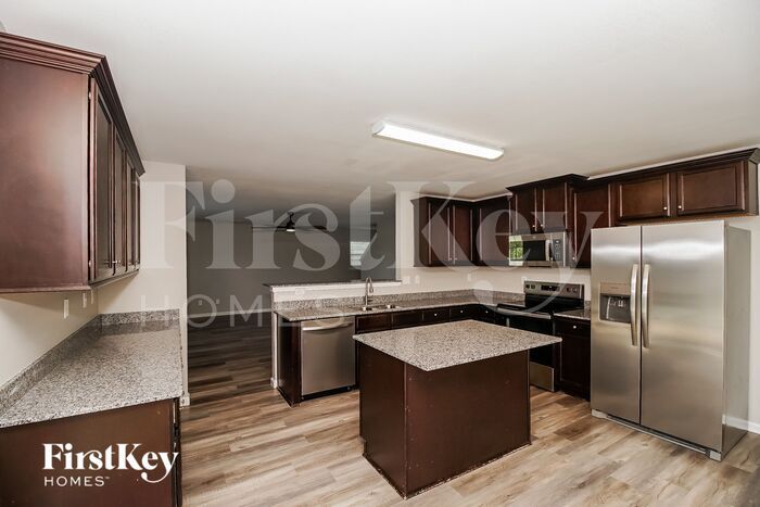 Building Photo - 11677 Striker Ln