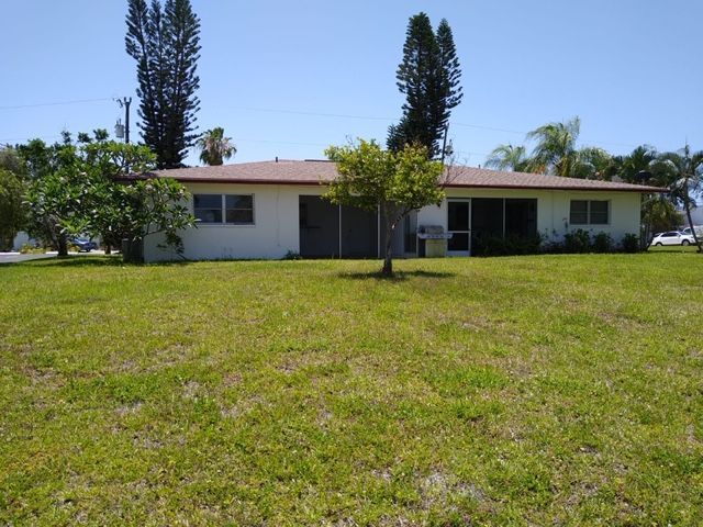 Building Photo - 4514 SE 5th Pl