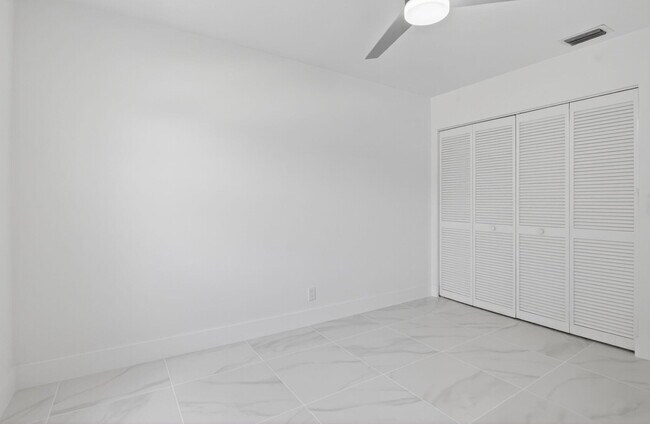 Building Photo - 9151 Pine Springs Dr