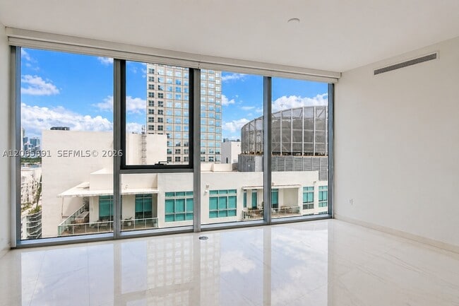 Building Photo - 300 Biscayne Blvd