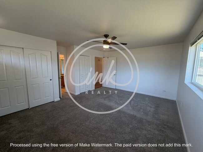 Building Photo - 2 Bedroom Duplex with amazing views in Gardnerville Ranchos
