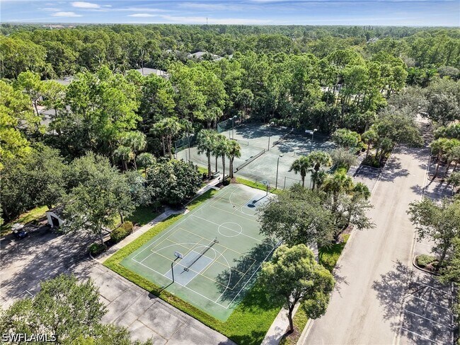 Building Photo - 1882 Tarpon Bay Dr S