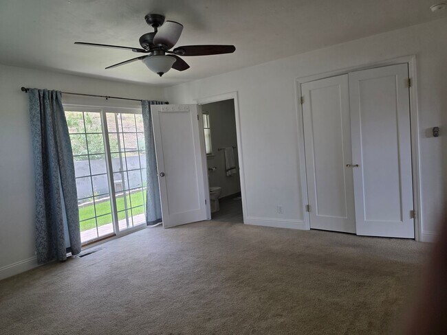 Building Photo - Executive Home with an Executive View