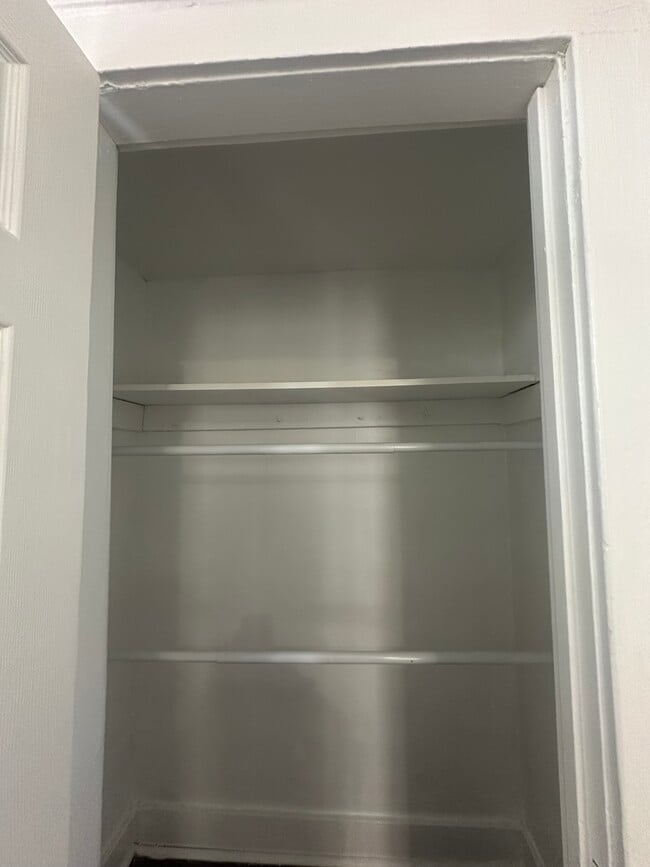 Building Photo - 52 Brookdale Ave