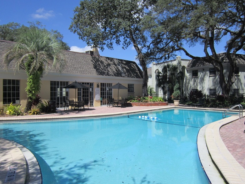 The Flats at Seminole Heights 4111 N Poplar Ave Tampa FL 33603