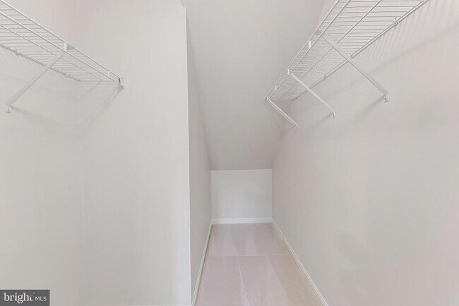 Building Photo - 20451 Chesapeake Square