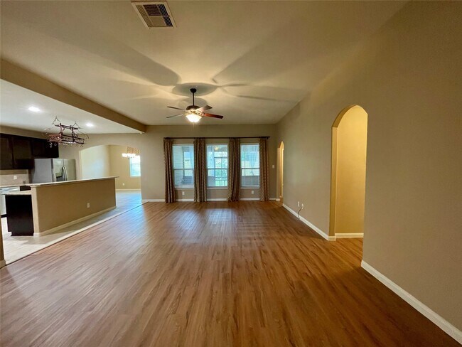 Building Photo - 2035 Borthwick Ln