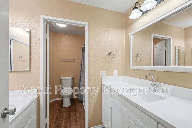 Building Photo - 30783 Medinah Way