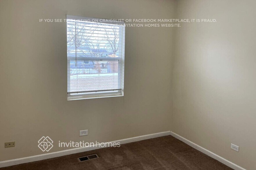 Building Photo - 401 Tallman Ave