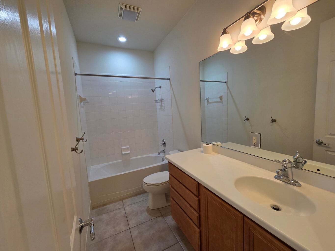Building Photo - 1411 N Jeaga Dr