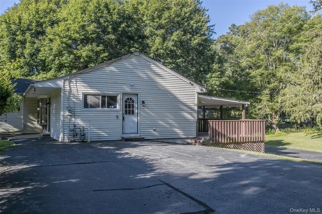 Building Photo - 549 NY-94