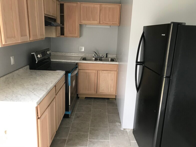 Building Photo - 5768 Aftonshire Dr