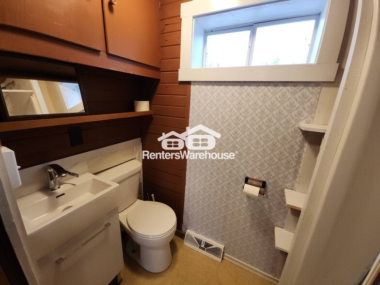 Building Photo - 15252 Co Rd B