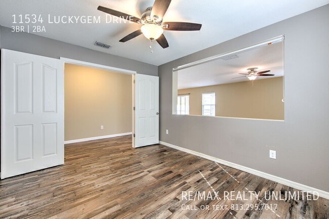 Building Photo - 11534 Luckygem Dr