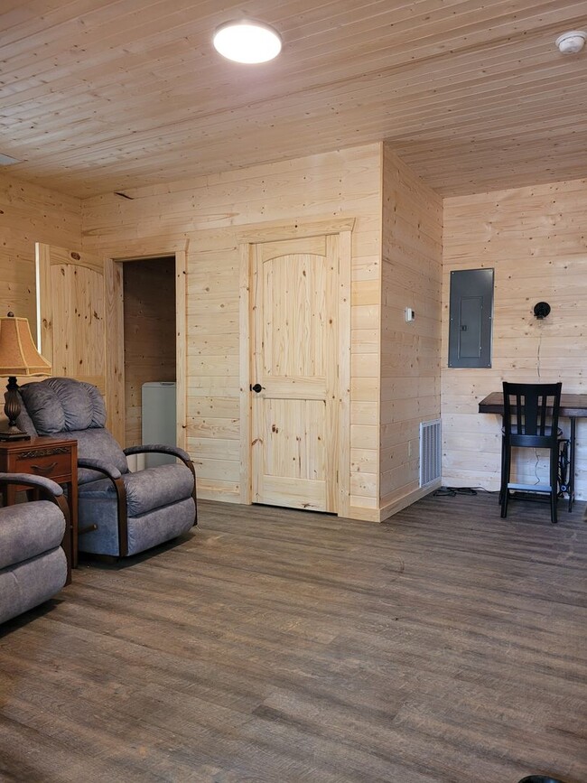 Building Photo - Beautiful Brand New 2bd Cabin in Trade, Te...