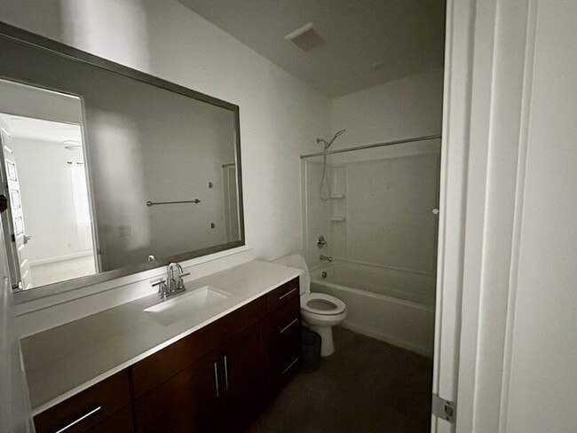 Building Photo - 4077 S Sabrina Dr