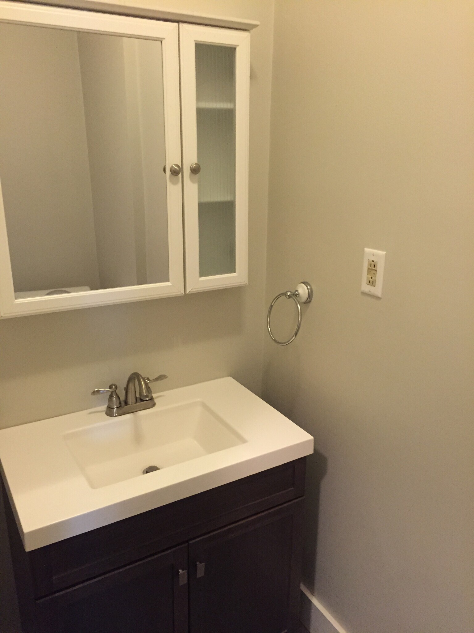 Building Photo - 1919 Plainfield Ave NE