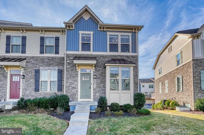 Building Photo - 5831 Pecking Stone St