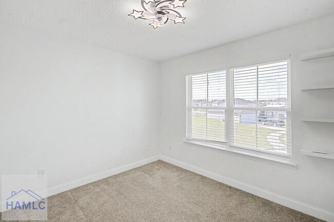 Building Photo - 206 Farnsworth Trl