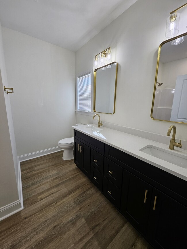 Building Photo - 1033 Oberry Rd