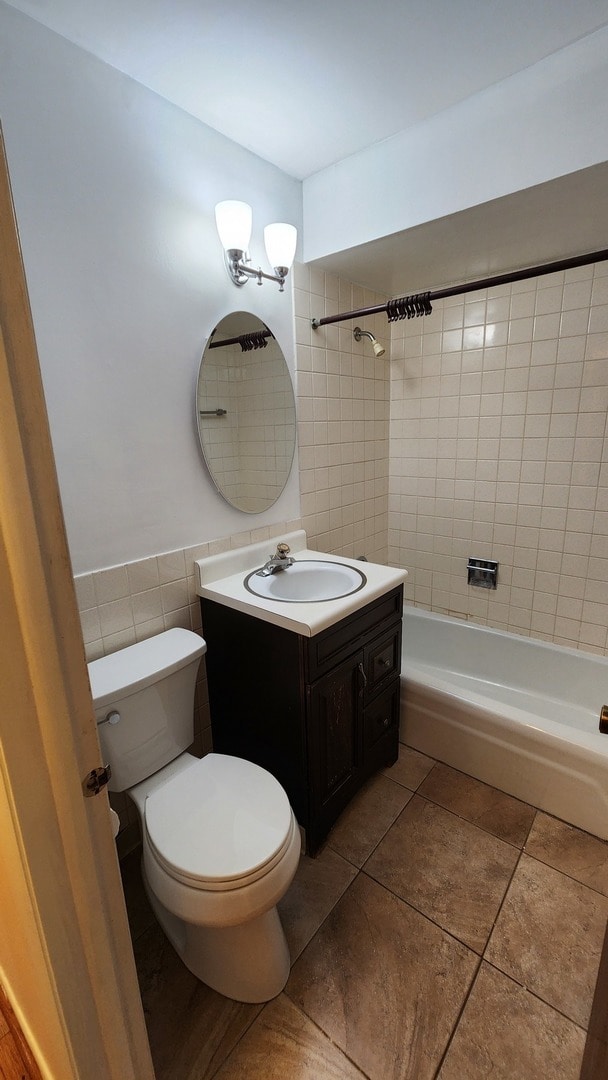 Building Photo - 2331 Ogden Ave