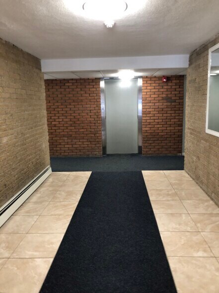 Building Photo - 15 Walbridge St