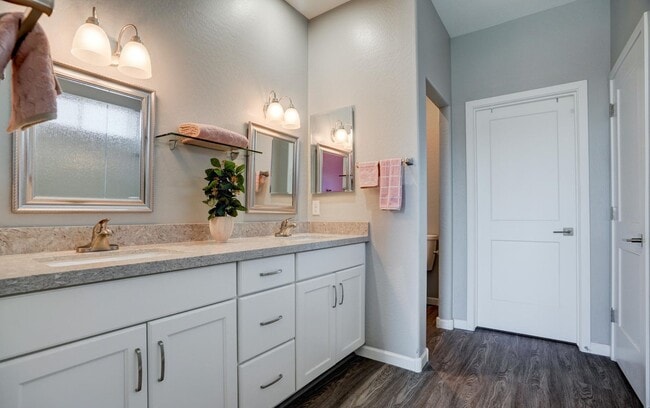 Building Photo - Beautiful 3 Bedroom in Granite Dells Estates, Prescott