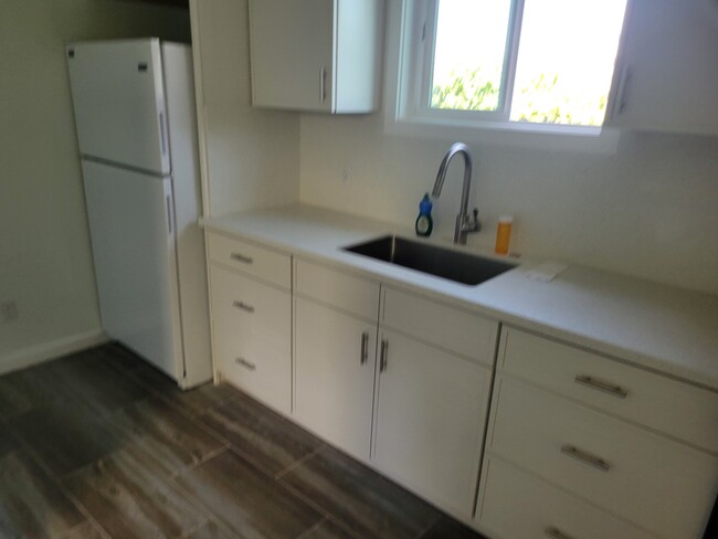 Building Photo - 125 Francisco Dr