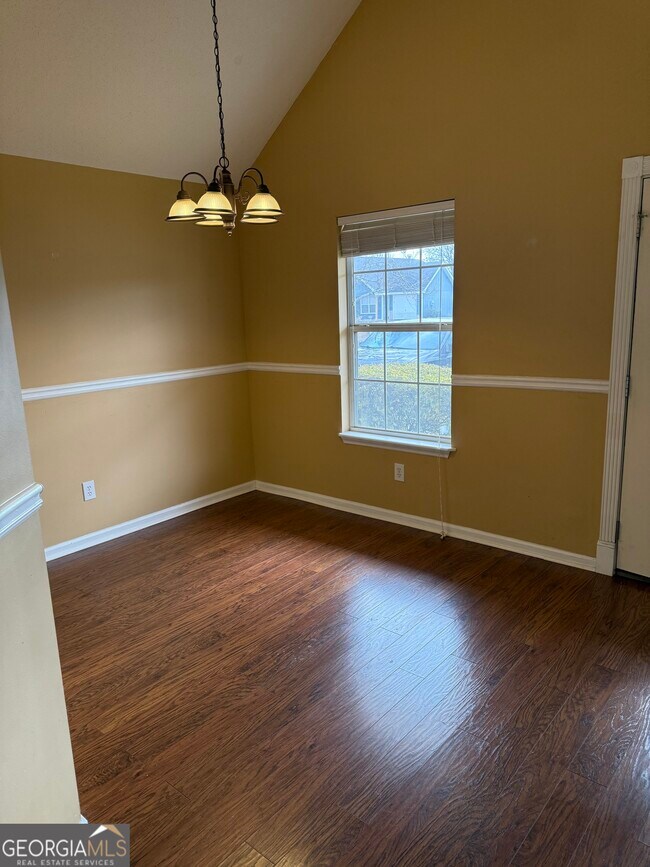 Building Photo - 109 Green Meadow Dr