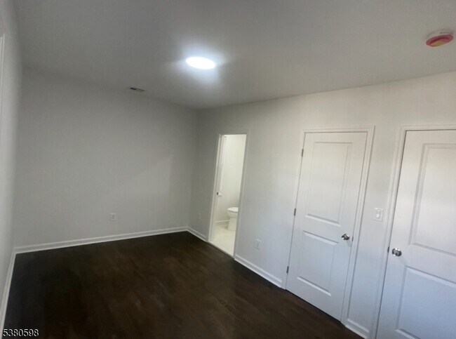 Building Photo - 298 Farrant Terrace